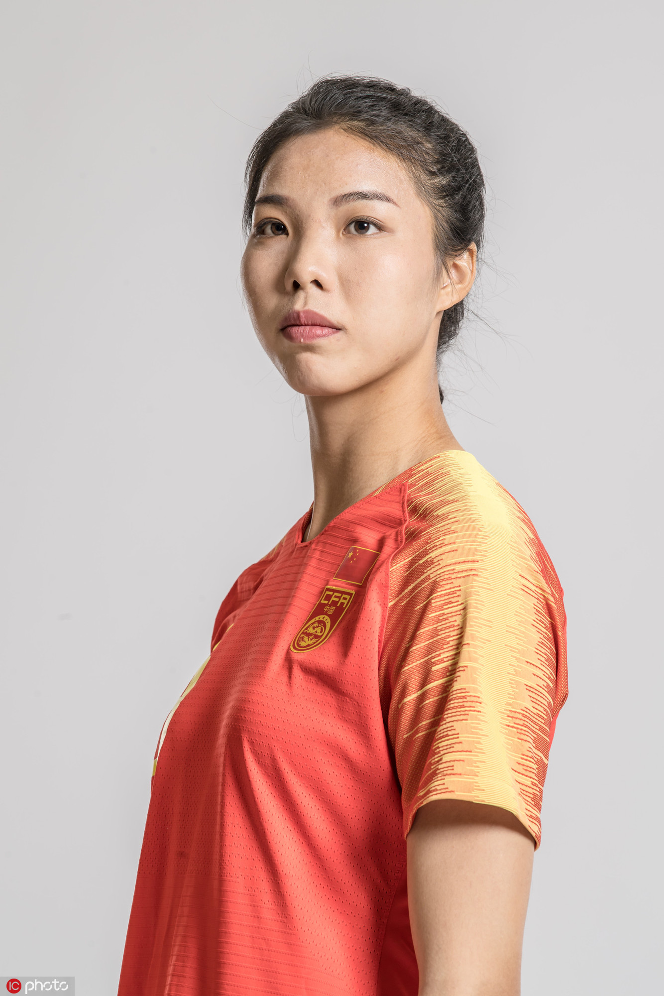 杨曼