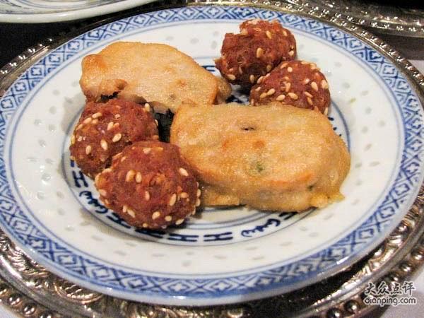 厉家菜(英文名:family li restaurant,拼音是lì jiā cài),位于北京