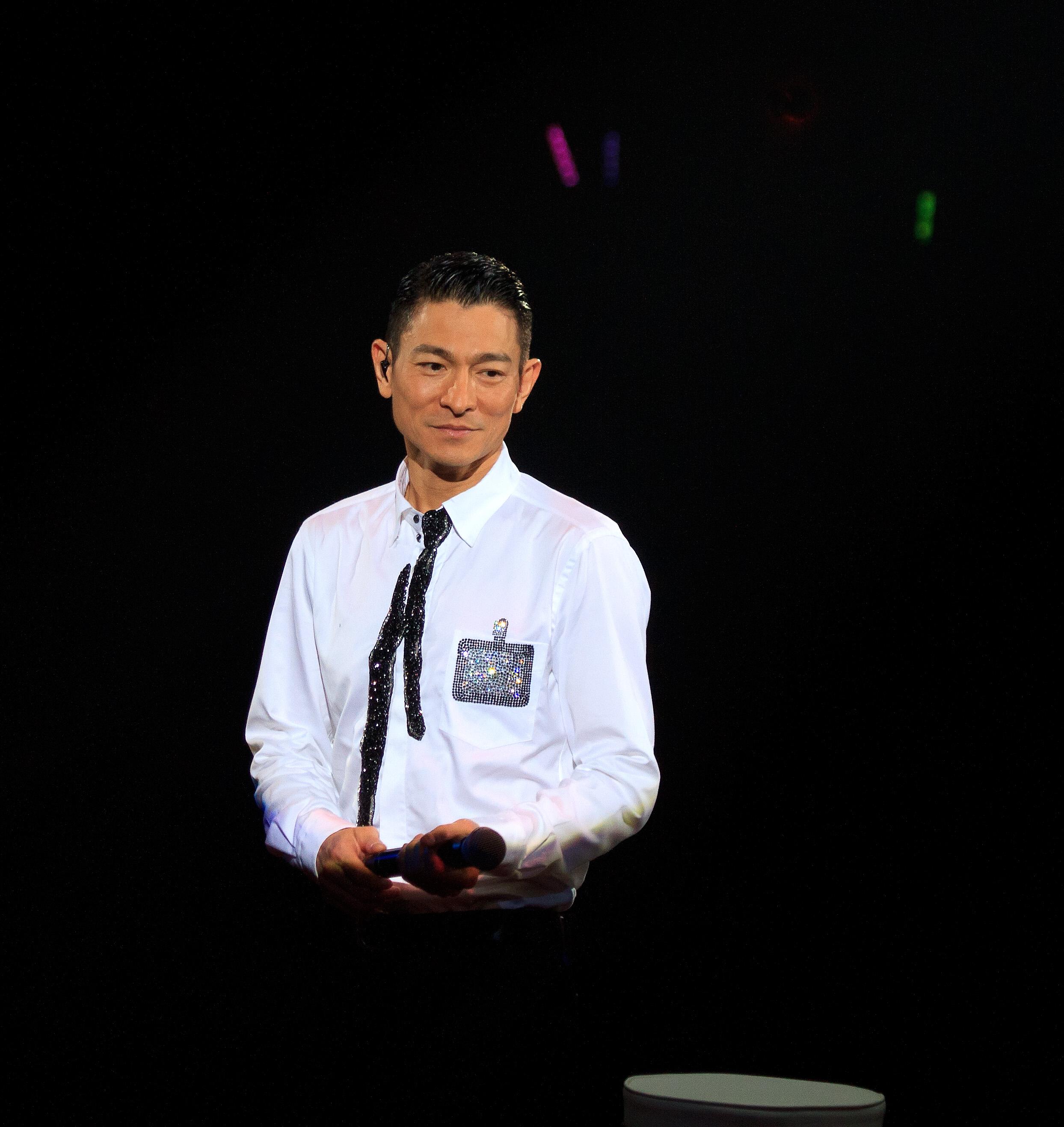  p>刘德华(andy lau),1961年9月27日出生于中国香港,籍贯广东新会