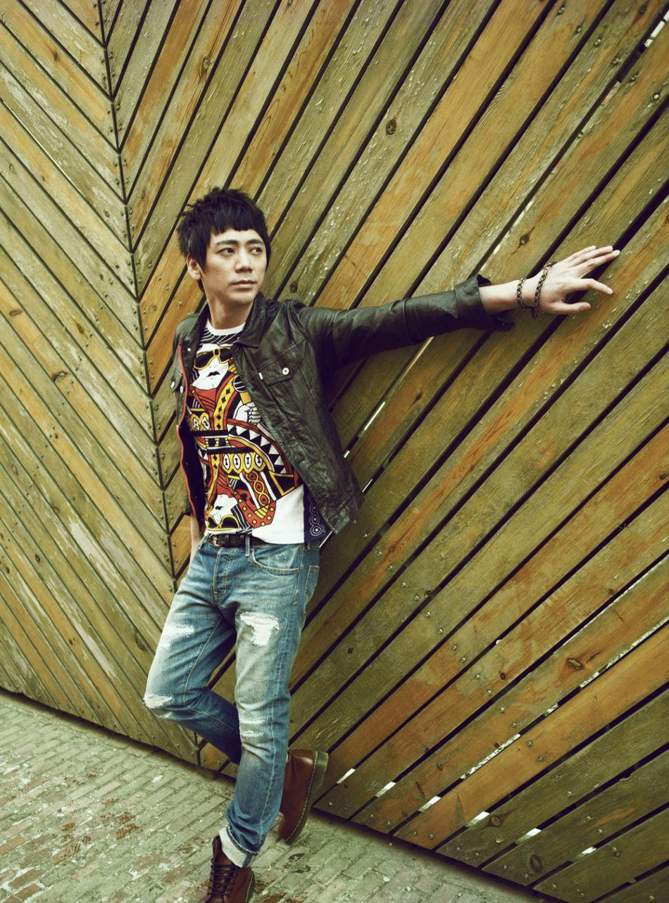  p>信(shin),本名苏见信,1971年5月14日出生于台湾省,中国台湾男歌手