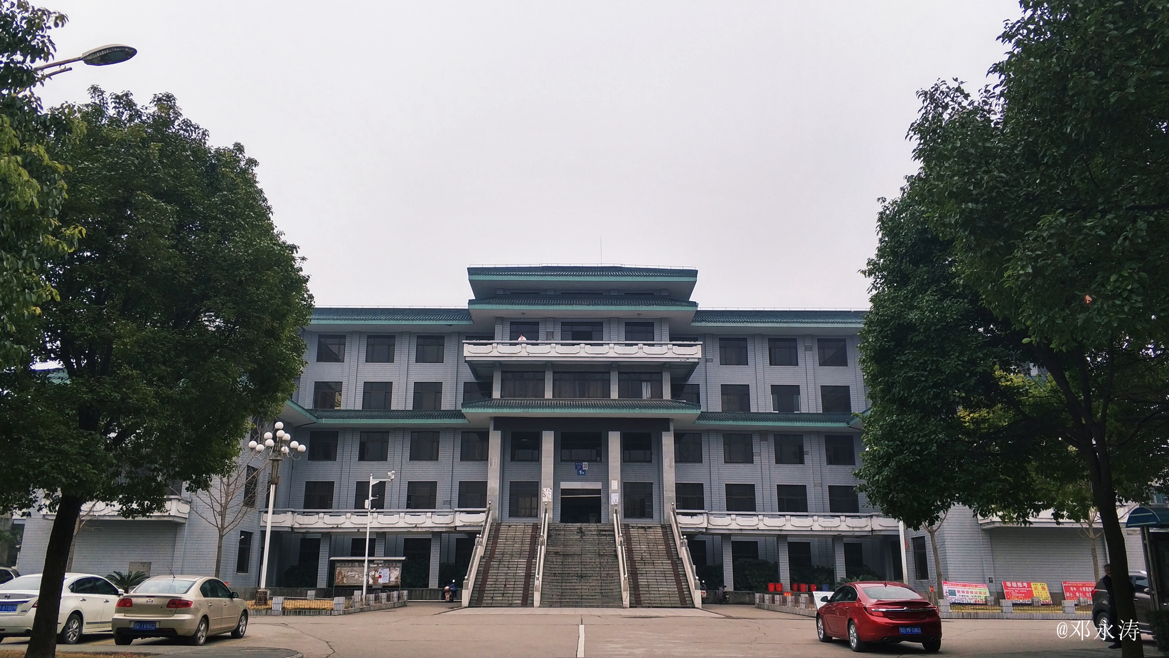  p>长江大学文理学院(下称"学院")是2004年经国家教育部确认,由长江