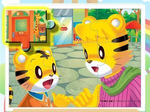  p>虎虎大比拼开始了,就是把巧虎的照片来拼图大挑战吧,只要把右侧的