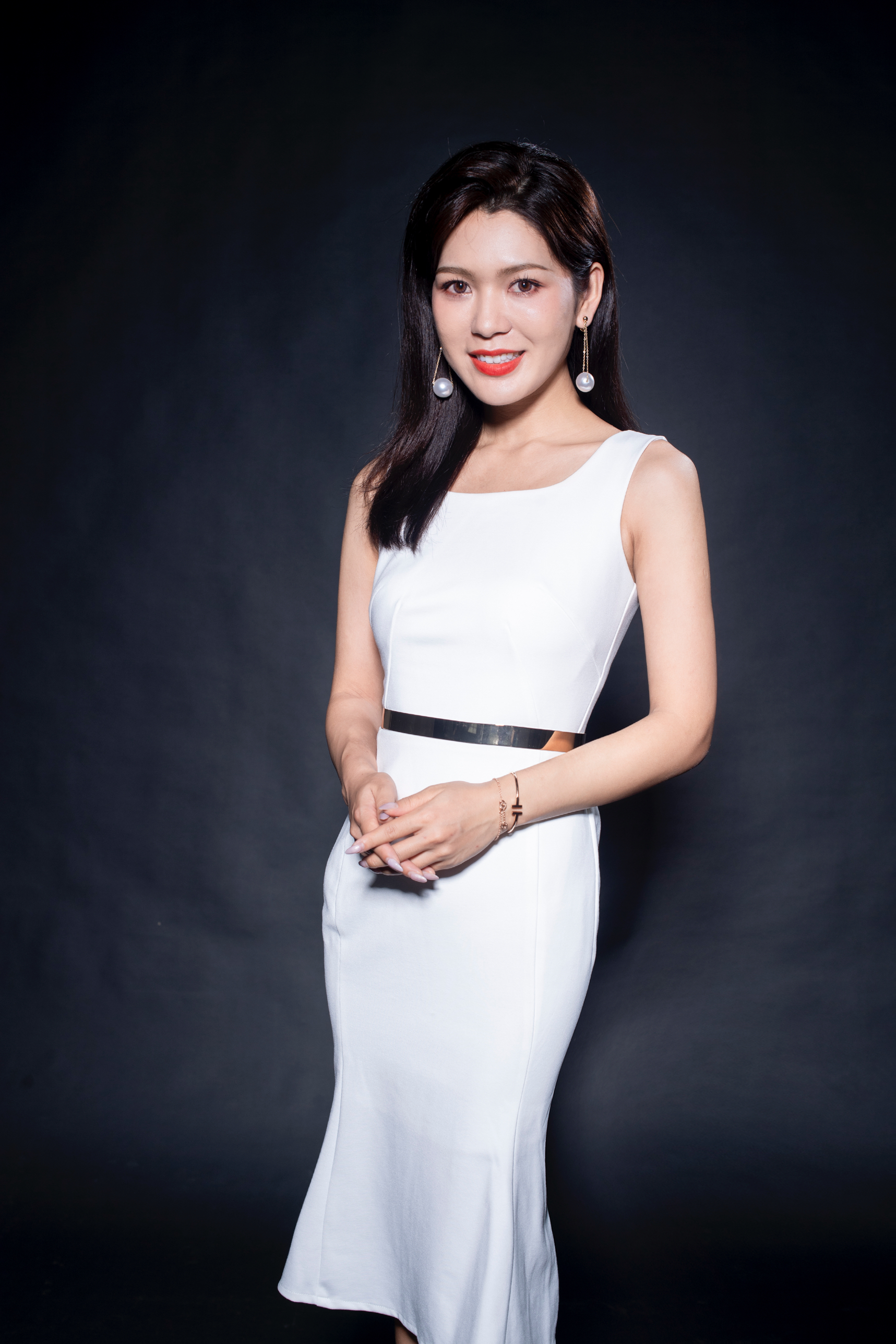 data-lemmaid="6549690">深圳电视台 /a>《清风车影》主持人,新能源