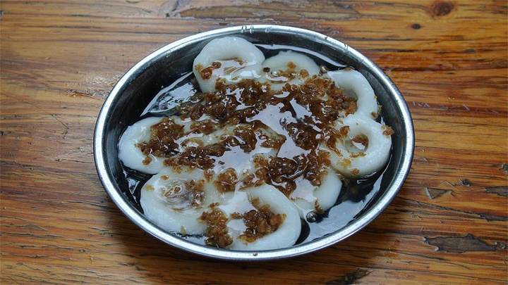  p>水粿也叫粿仔,是广东潮汕地区小吃.