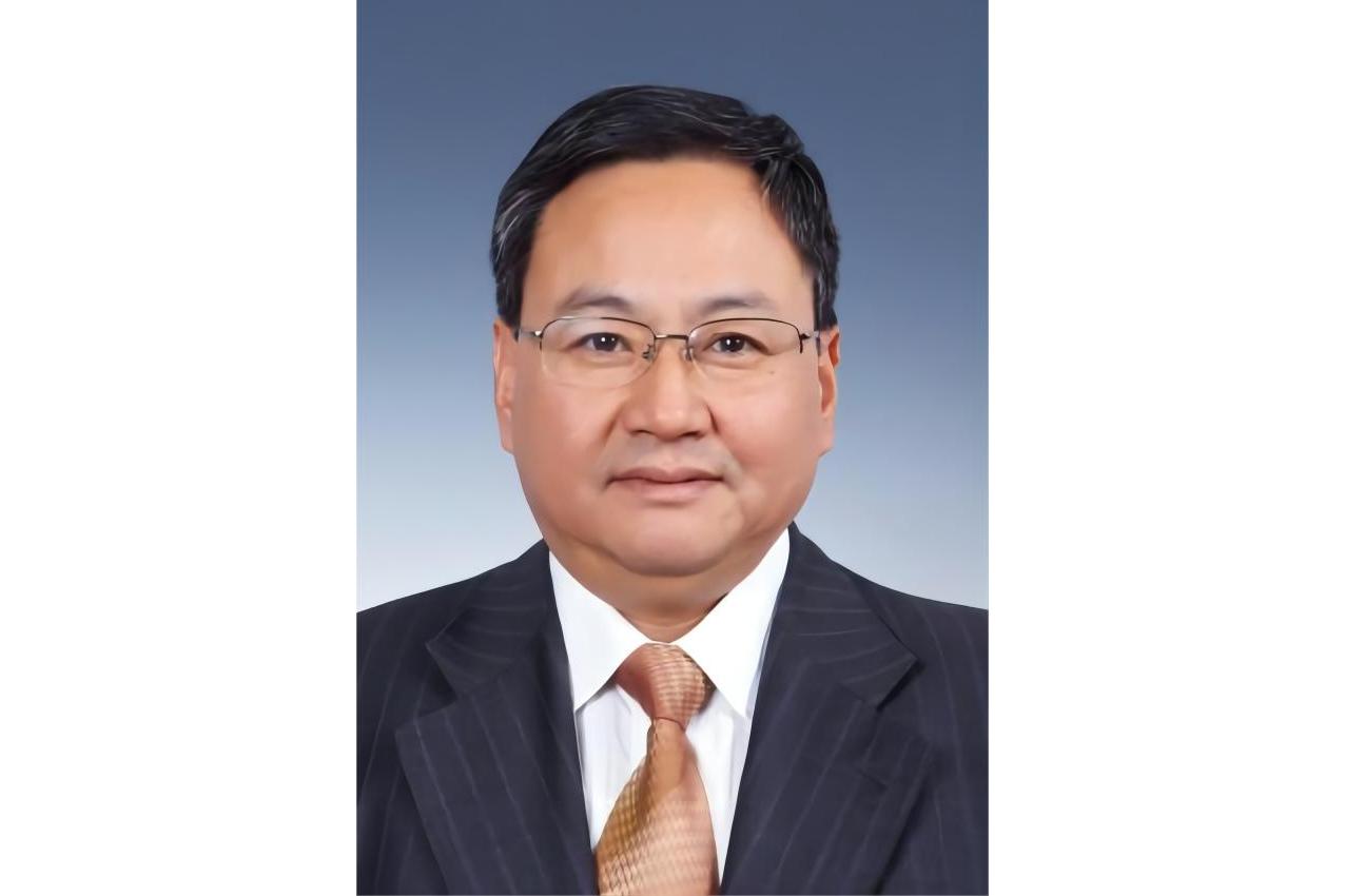 王立斌