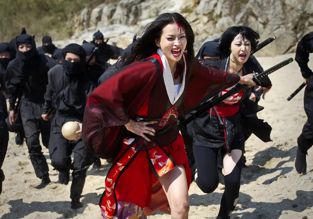  p data-id="gnb5w8z5tb">《虎影》是西村喜广自编自导的动作电影,由