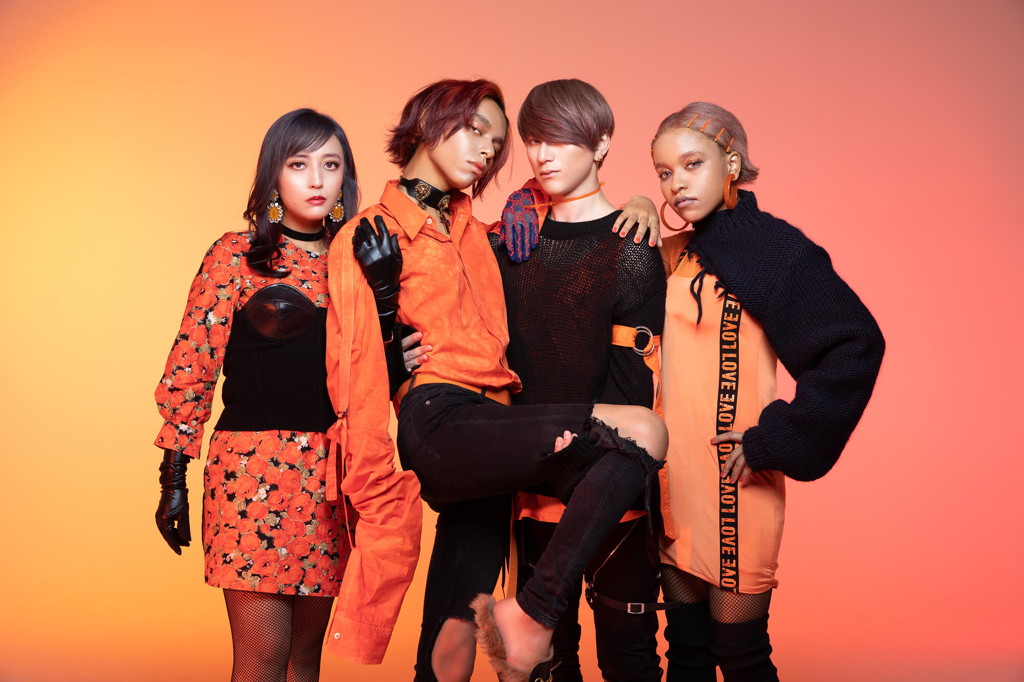  p data-id="gnvfxpjkkf">女王蜂,日本混合摇滚乐队,由主唱avu i>(ア