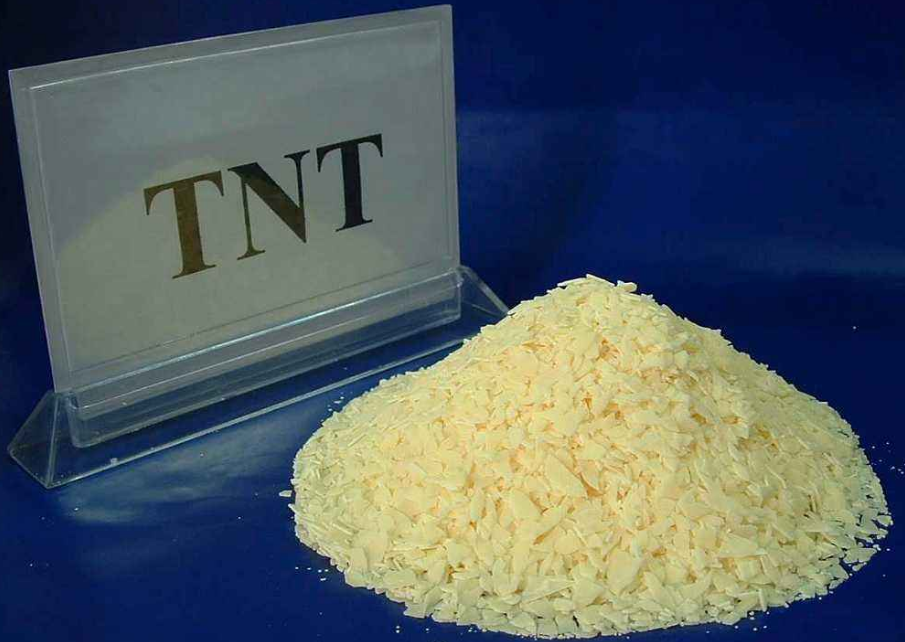  p>三硝基甲苯(tnt)为白色或黄色针状结晶,无臭,有吸湿性,是一种比较