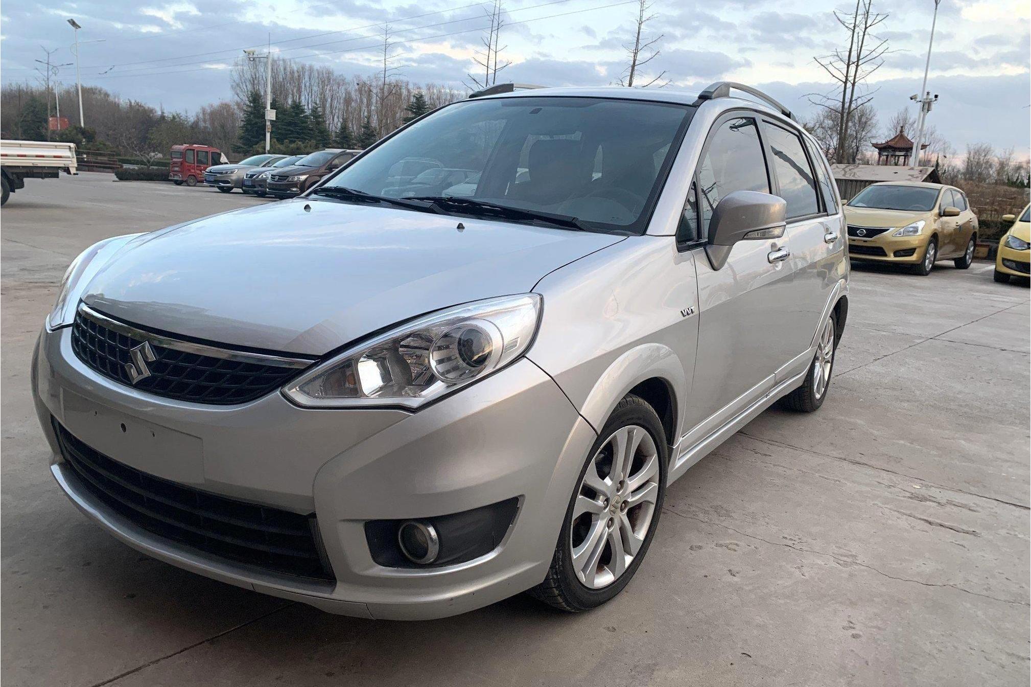 利亚纳a6两厢是 a target="_blank" href="/item/江西昌河铃木汽车