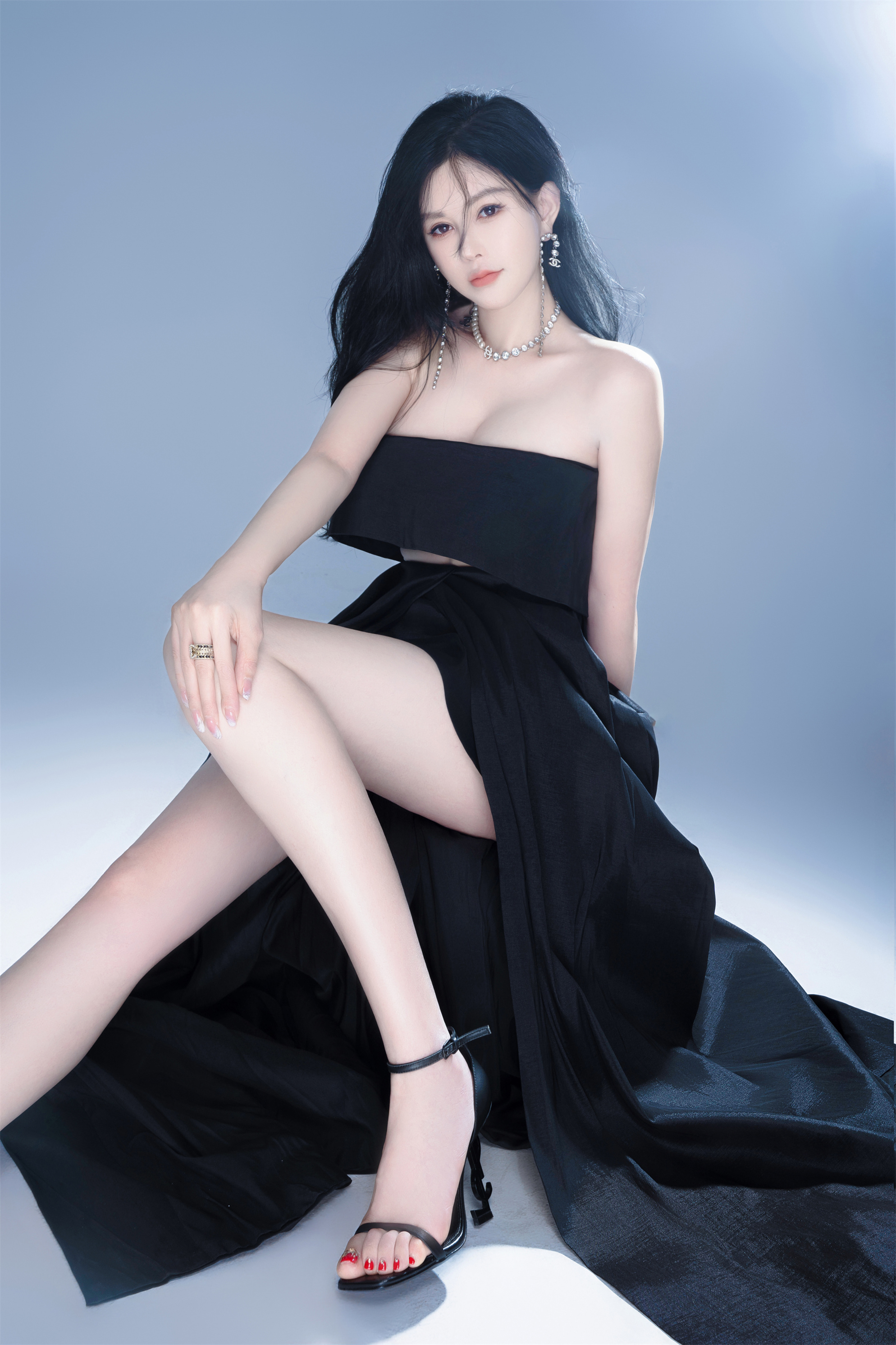 ug7i4m">赵恩彤,女,1998年4月25日出生于黑龙江哈尔滨,中国内地女演员