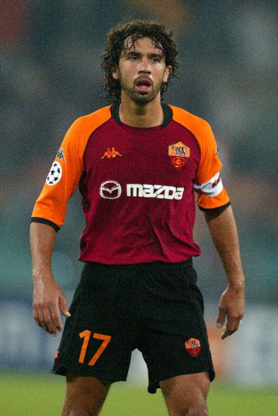  p data-id="gnx4inbpfg">达米亚诺·托马西,1974年5月17日出生于