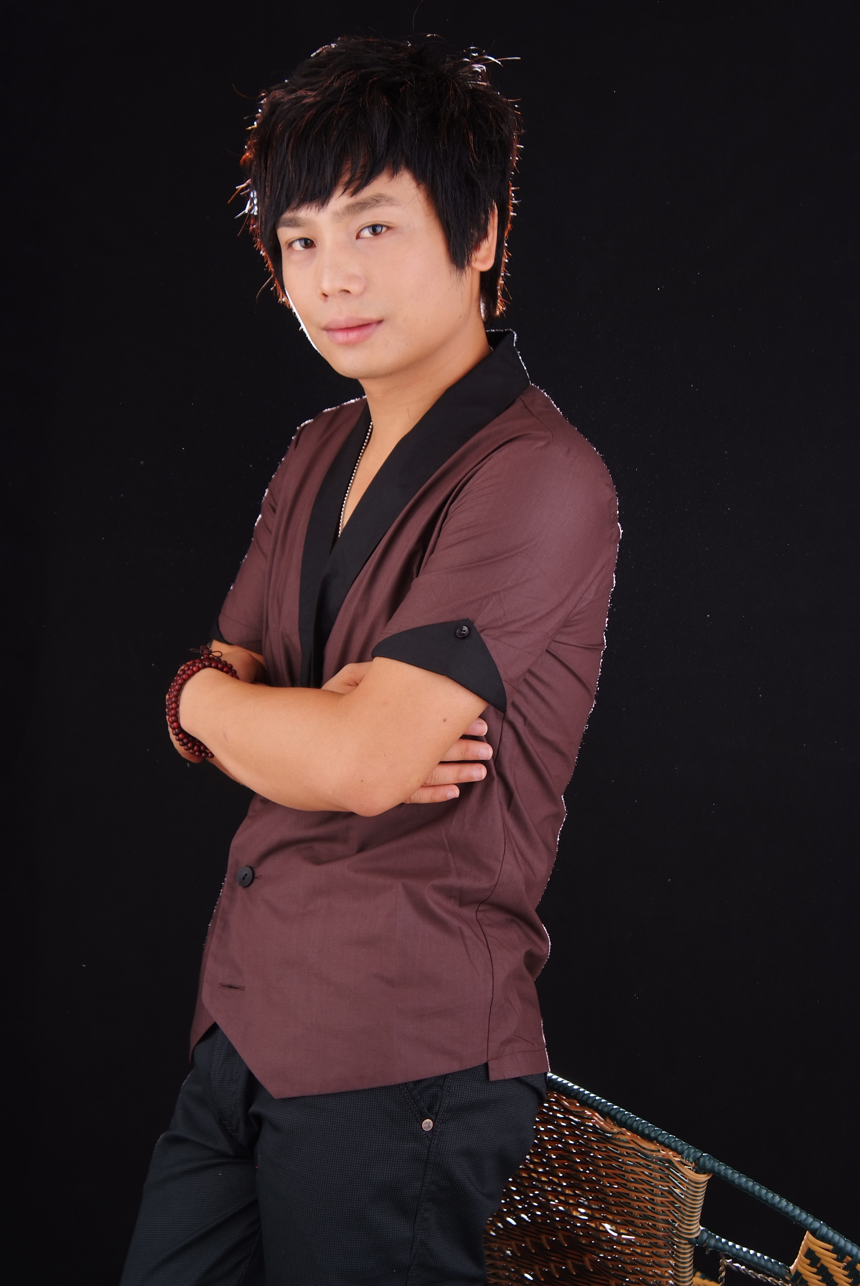  p>李子璇,福州男歌手,福建省音乐创作人协会会长.