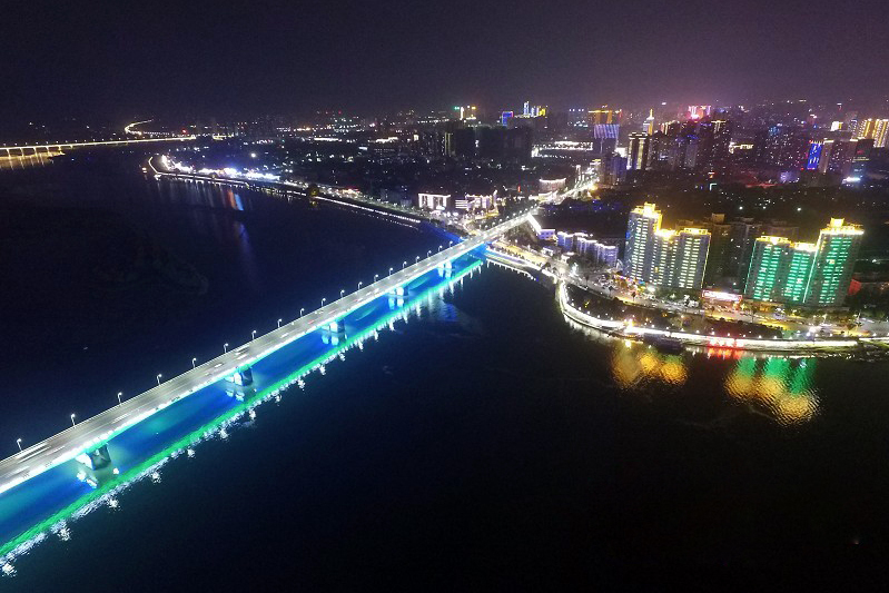 href="/item/襄阳/890763" data-lemmaid="890763">襄阳 /a>长虹大桥