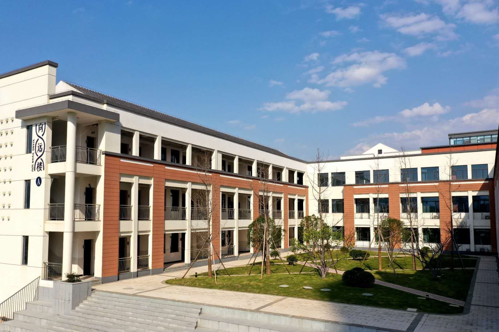 桐庐县科技城未来学校