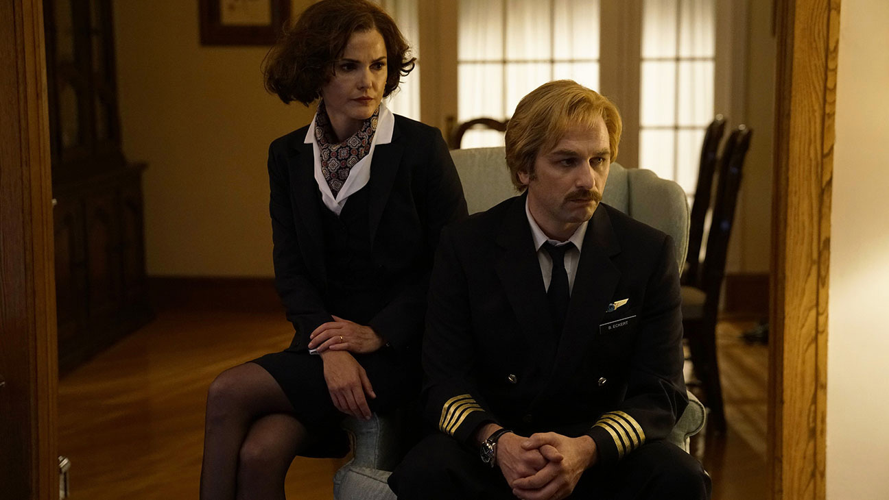  p>《美国谍梦第五季》是罗克珊·道森执导,马修·瑞斯,凯丽·拉塞尔