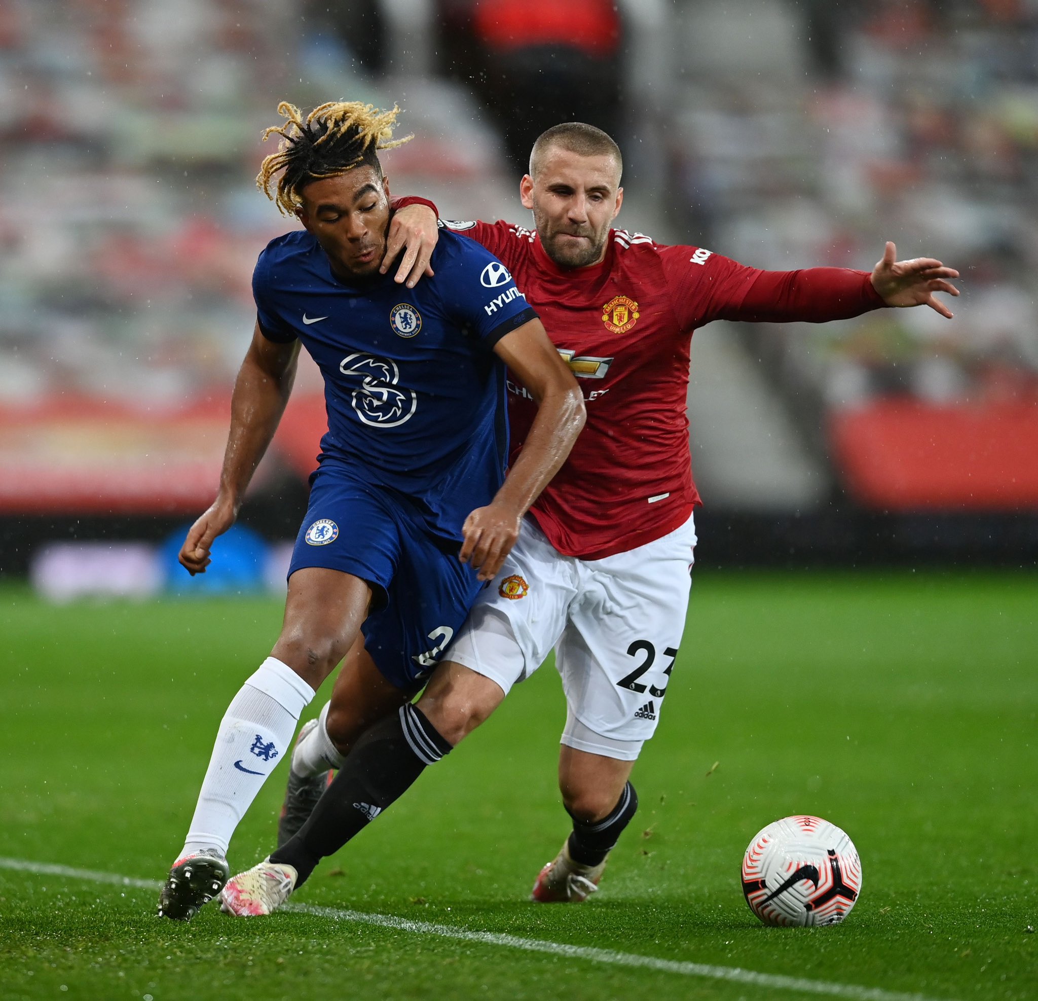 james),1999年12月8日出生于英国 a target="_blank" href="/item