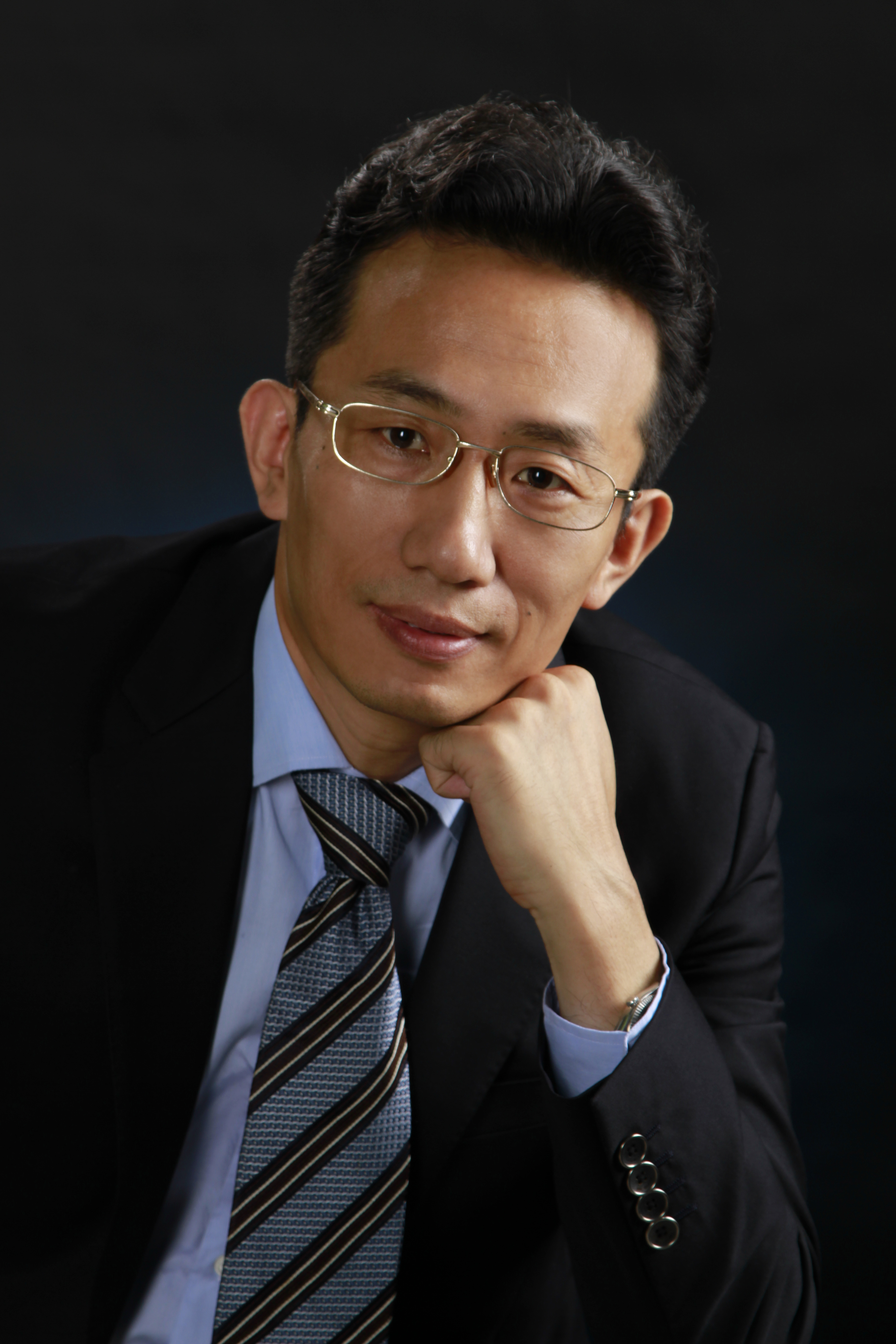 侯春雷