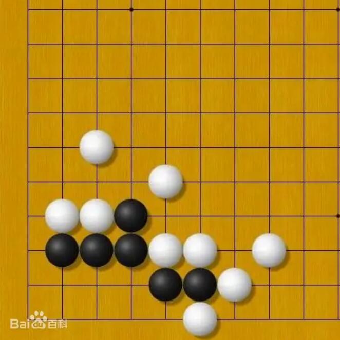  p data-id="gnbqfxkv2z">围棋棋诀说:"大猪嘴,扳点死.