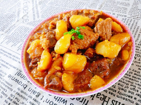 土豆焖牛腩