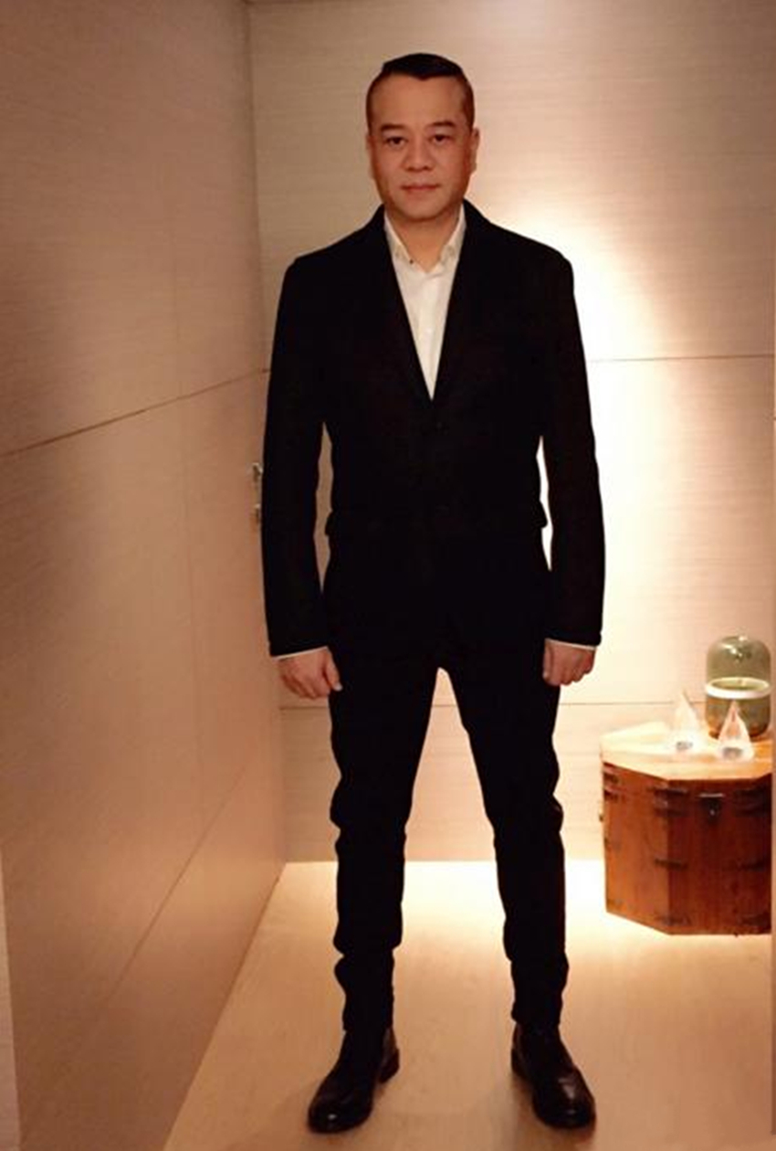  p>欧阳震华 i>(bobby au—yeung) /i>,1961年7月28日出生于中国香港