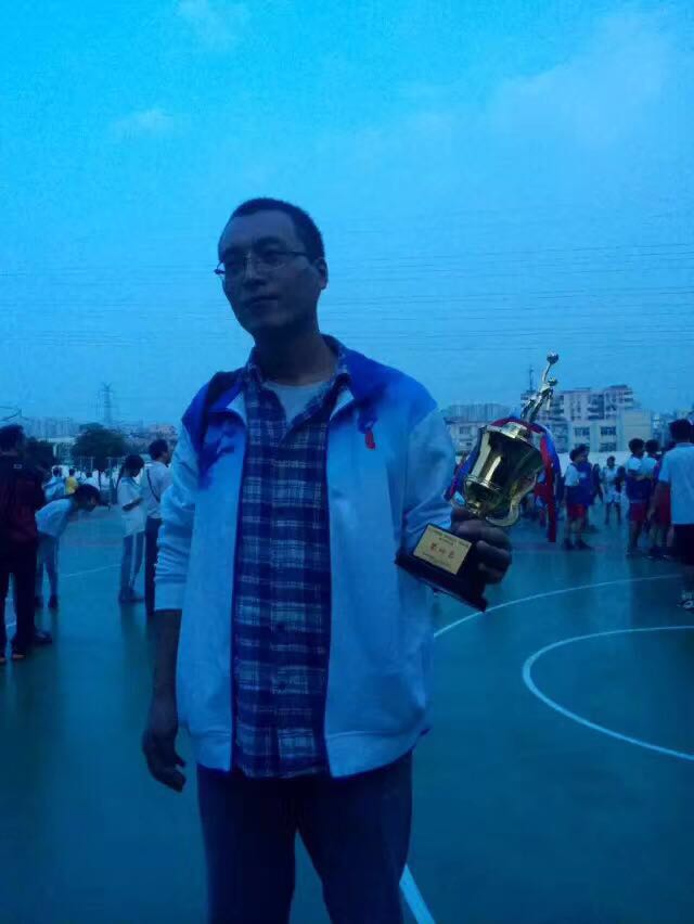 于2013年成立于广州荔湾区四中聚贤中学,是一支隶属于广州市荔湾区的