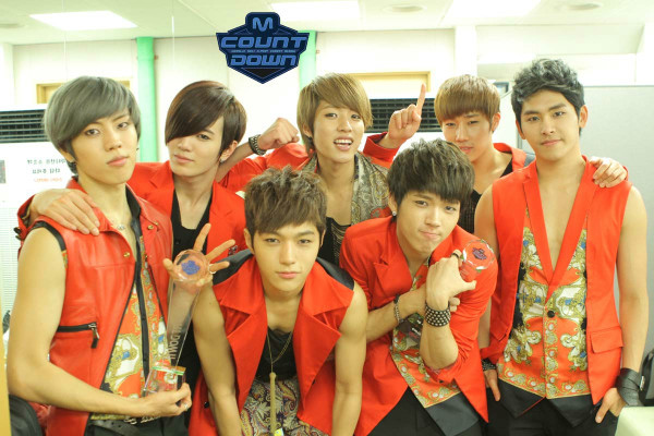 《infinitize》是南韩男团 a target="_blank" href="/item/infinite"