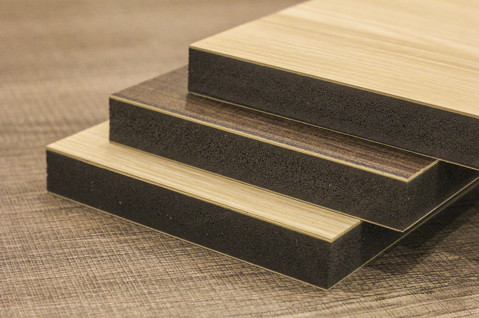 charcoal ecological furniture)是以竹炭板材为主体的生态环保家具