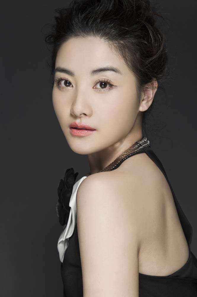  p data-id="gnbqk1kgh7">贺丹丹,中国内地女演员,毕业于北京师范大学