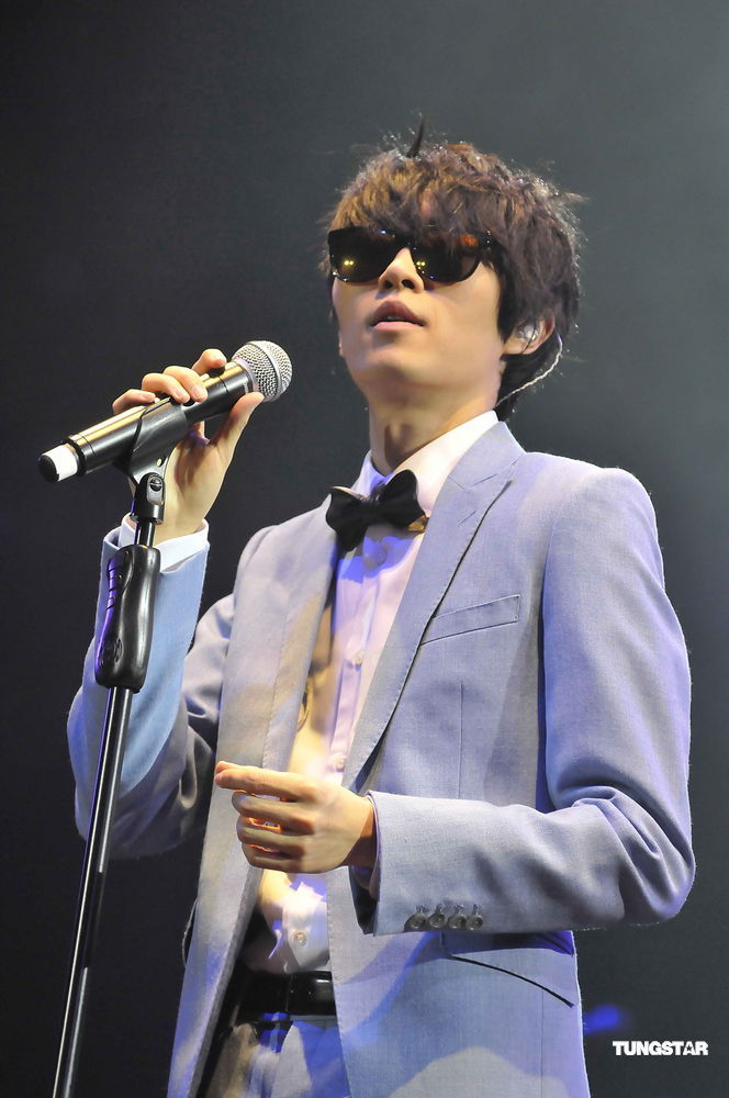  p>方大同(khalil fong),1983年7月14日出生于美国 a target="_blank"