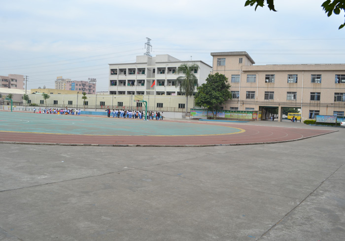 东莞市长安培英小学