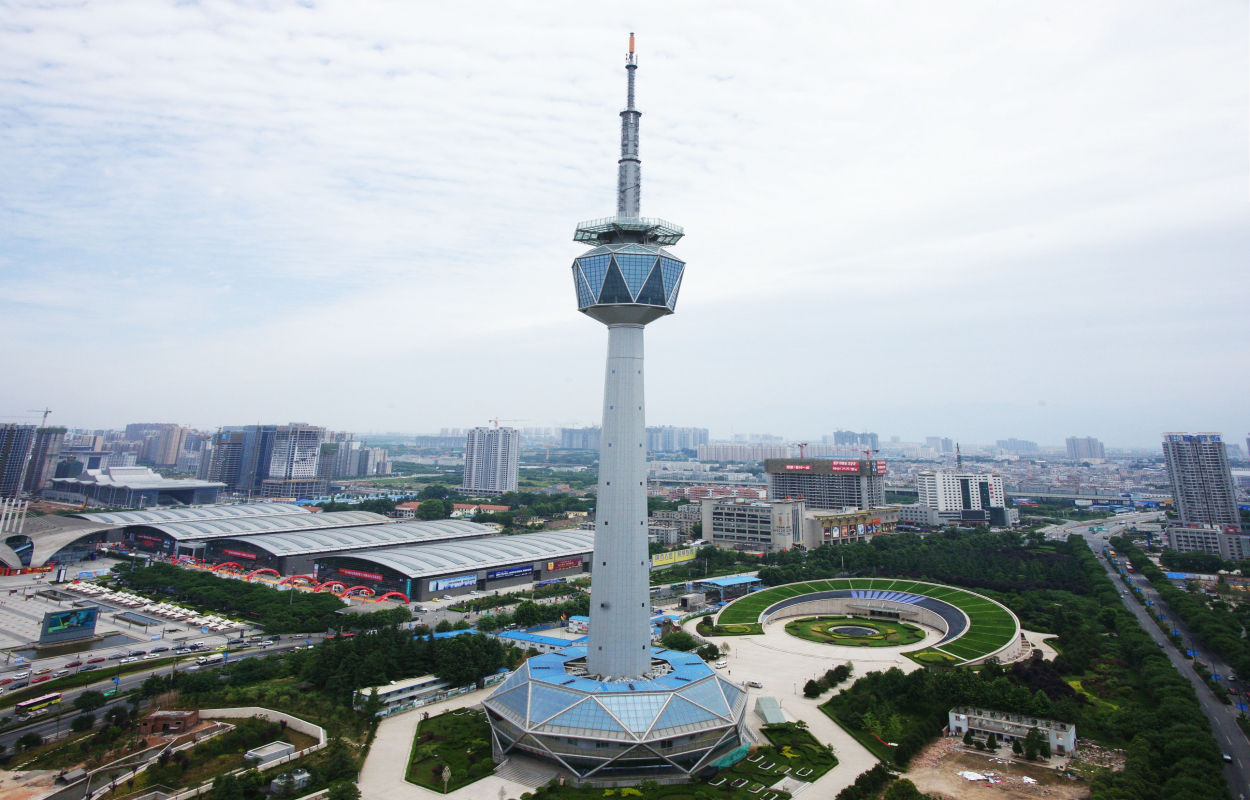  p>西安电视塔又称陕西广播电视塔,以下简称电视塔.