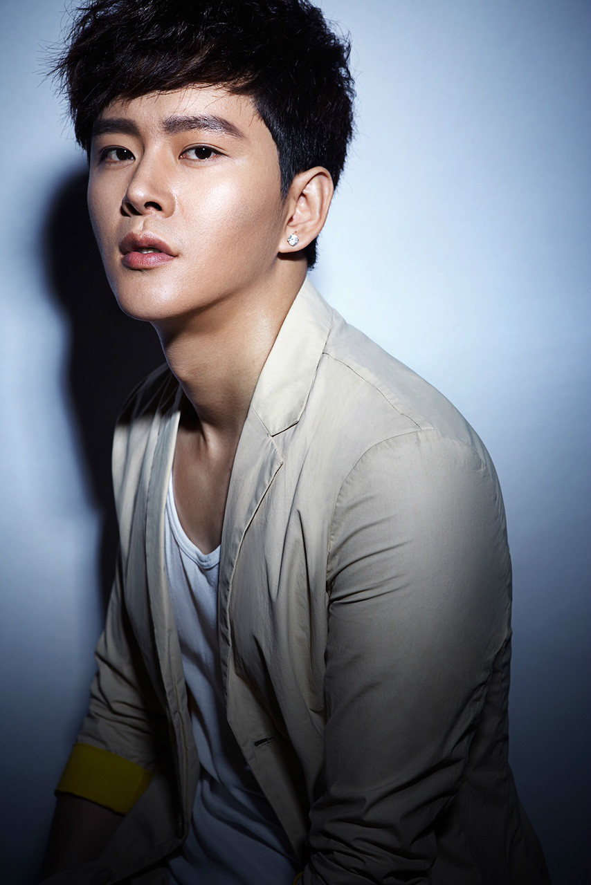  p>黄宥明,原名黄明,4月15日出生于湖北省咸宁市崇阳县,中国内地影视