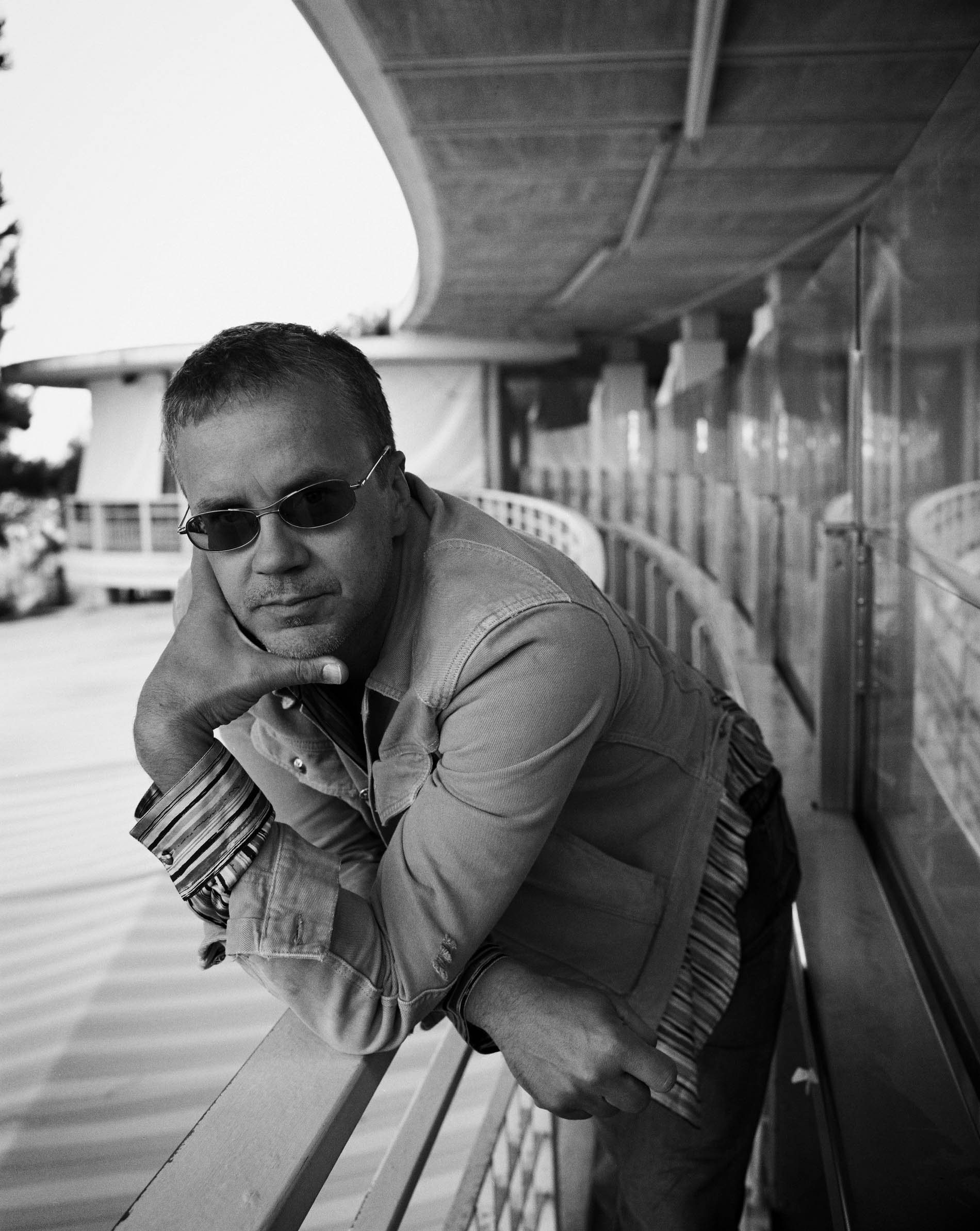  p>蒂姆·罗宾斯(tim robbins),1958年10月16日出生于美国加利福尼亚