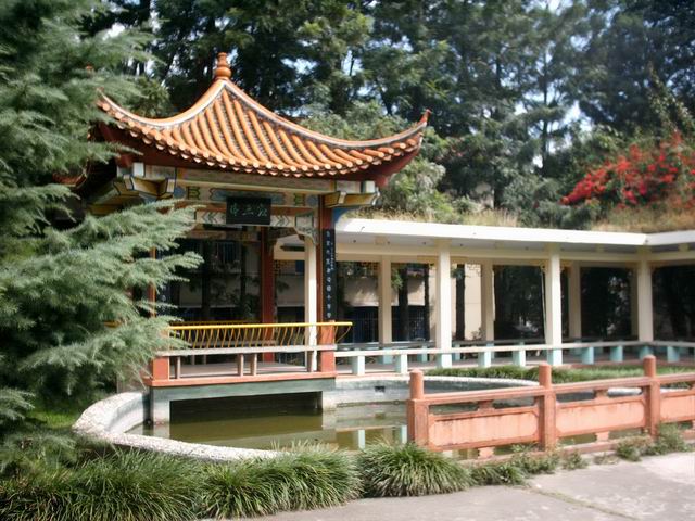  p>西昌学院(xichang university)坐落在四川省 a target="_blank"