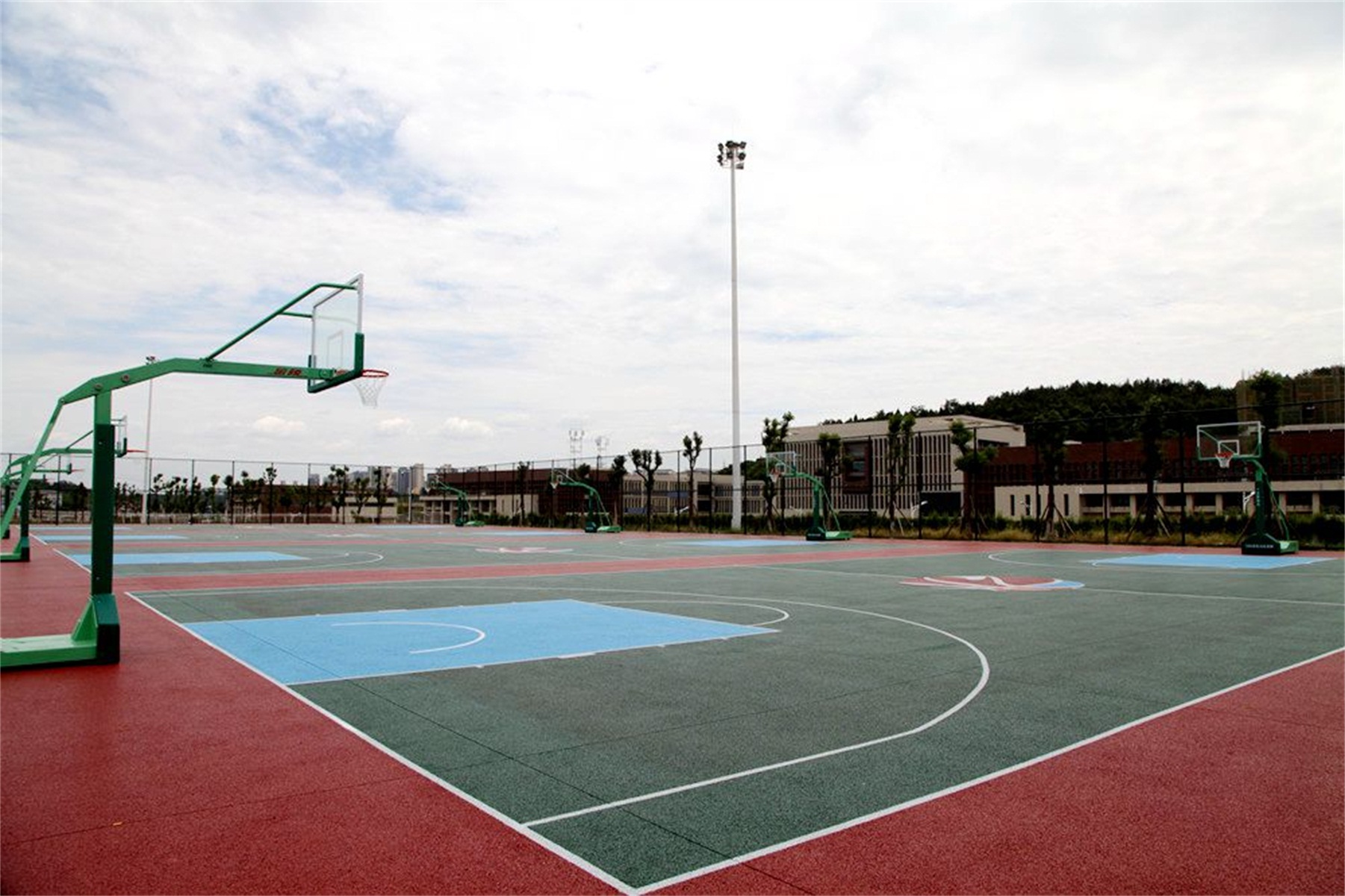 四川中医药高等专科学校