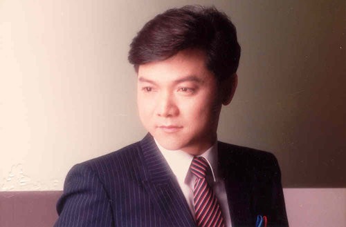  p>歌手 a target="_blank" href="/item/叶启田/5564714" data-lemma