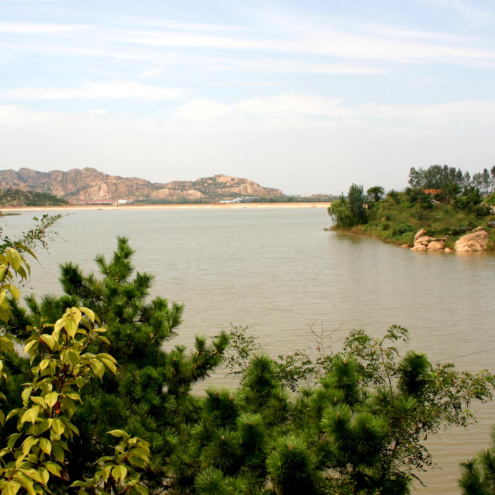  p>灵山湾国家森林公园位于 a target="_blank" href="/item/胶南市