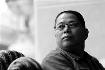 曹天,男,生于1968年,河南省 a target="_blank" href="/item/兰考县