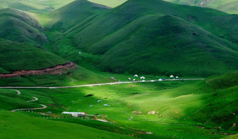 亩草山位于云南省 span class="ref" data-ctrid="tedjirbmmjvh">马龙