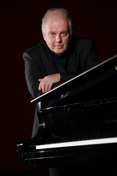  p>丹尼尔·巴伦博伊姆(daniel barenboim),1942年11月15日出生于