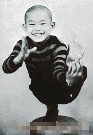  p>元华,1952年9月2日生于 a target="_blank" href="/item/香港