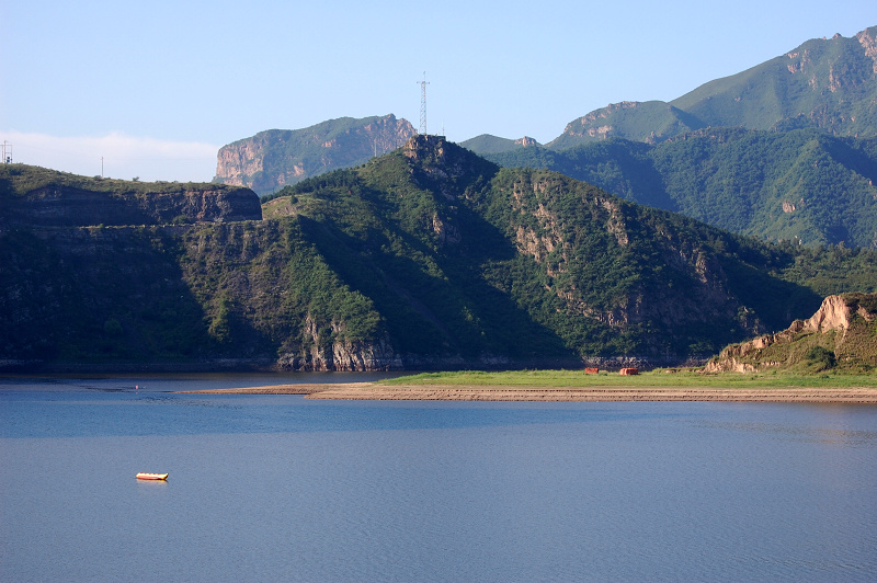  p>庙宫水库,位于河北省承德市围场县县城南 30千米处的伊逊河干流上