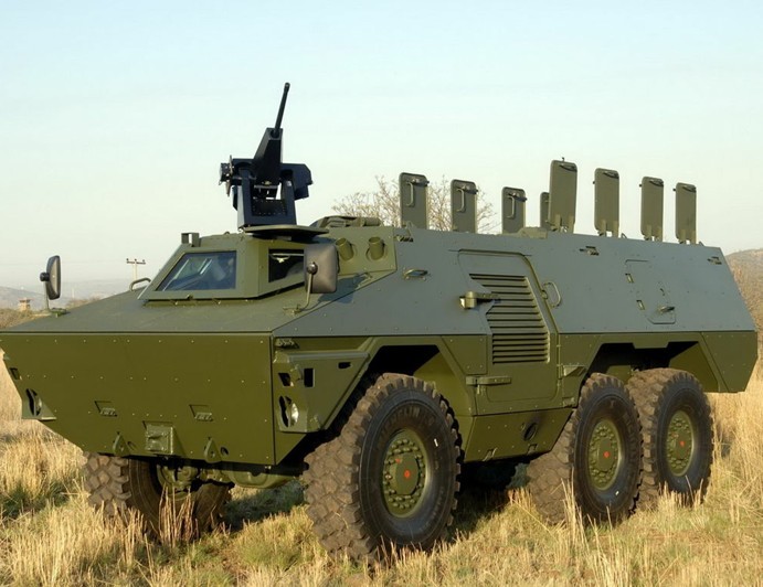 南非獾式(ratel)轮式步兵战车