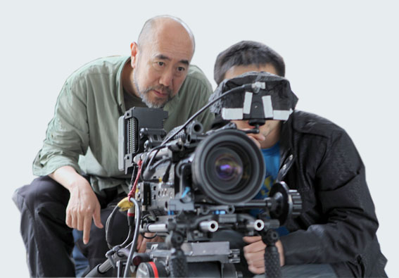  p>周晓文,1954年11月30日出生于北京市,中国内地导演,编剧,摄影师