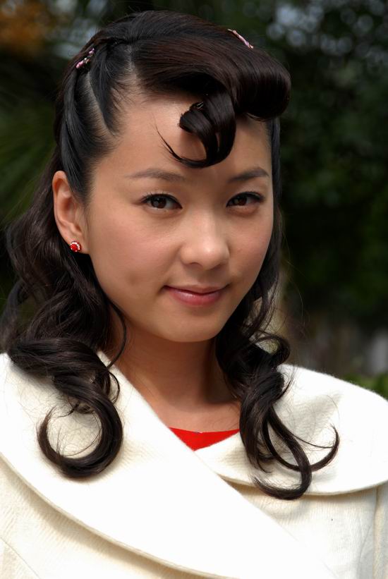 a>的同名小说, 是由 a target="_blank" href="/item/胡意涓/5915031"