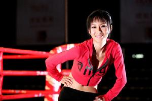  p data-id="gnyxbldtlk">李蓉蓉,模特演员,在《男人装》杂志中发表有