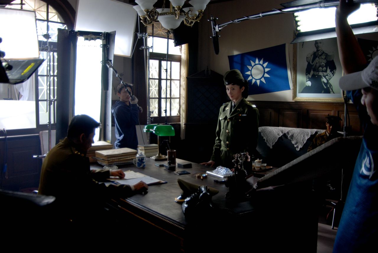 " data-lemmaid="20473805">张弛 /a>的下属,军统代号"美女蛇"