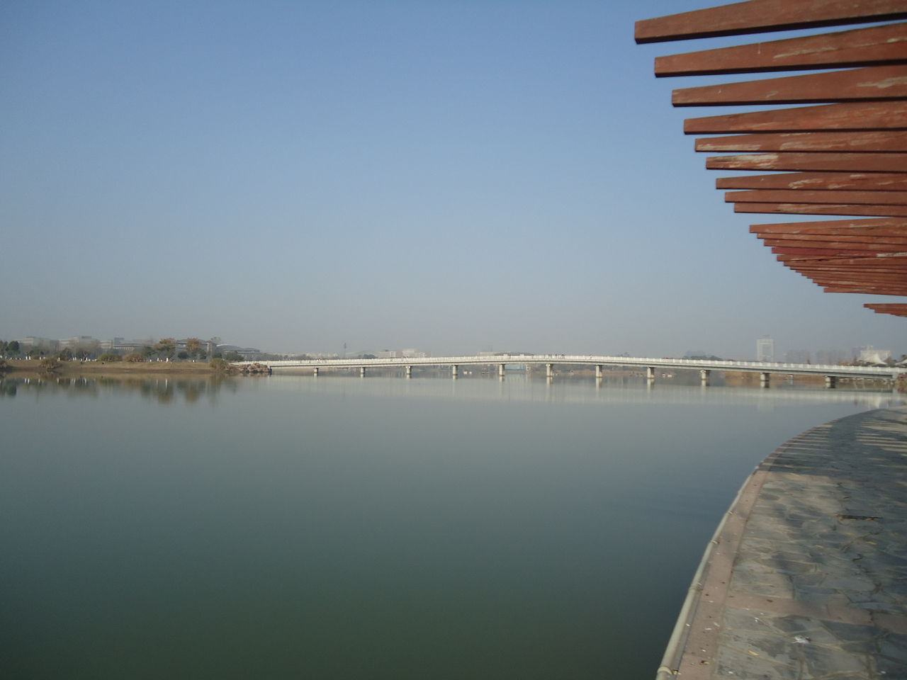  p data-id="gnxbip0exy">翡翠湖,位于安徽 a target="_blank" href="