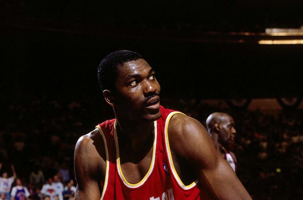  p>哈基姆·奥拉朱旺(hakeem olajuwon),1963年1月21日出生于尼日利亚