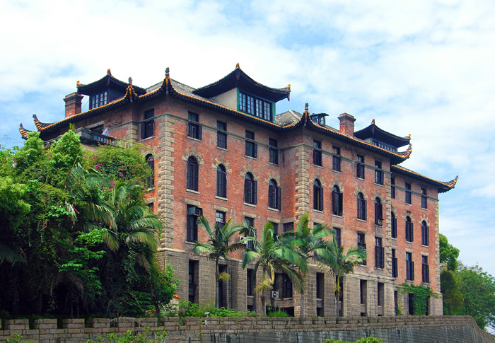  p>福建师范大学(fujian normal university),坐落于中国东南名城